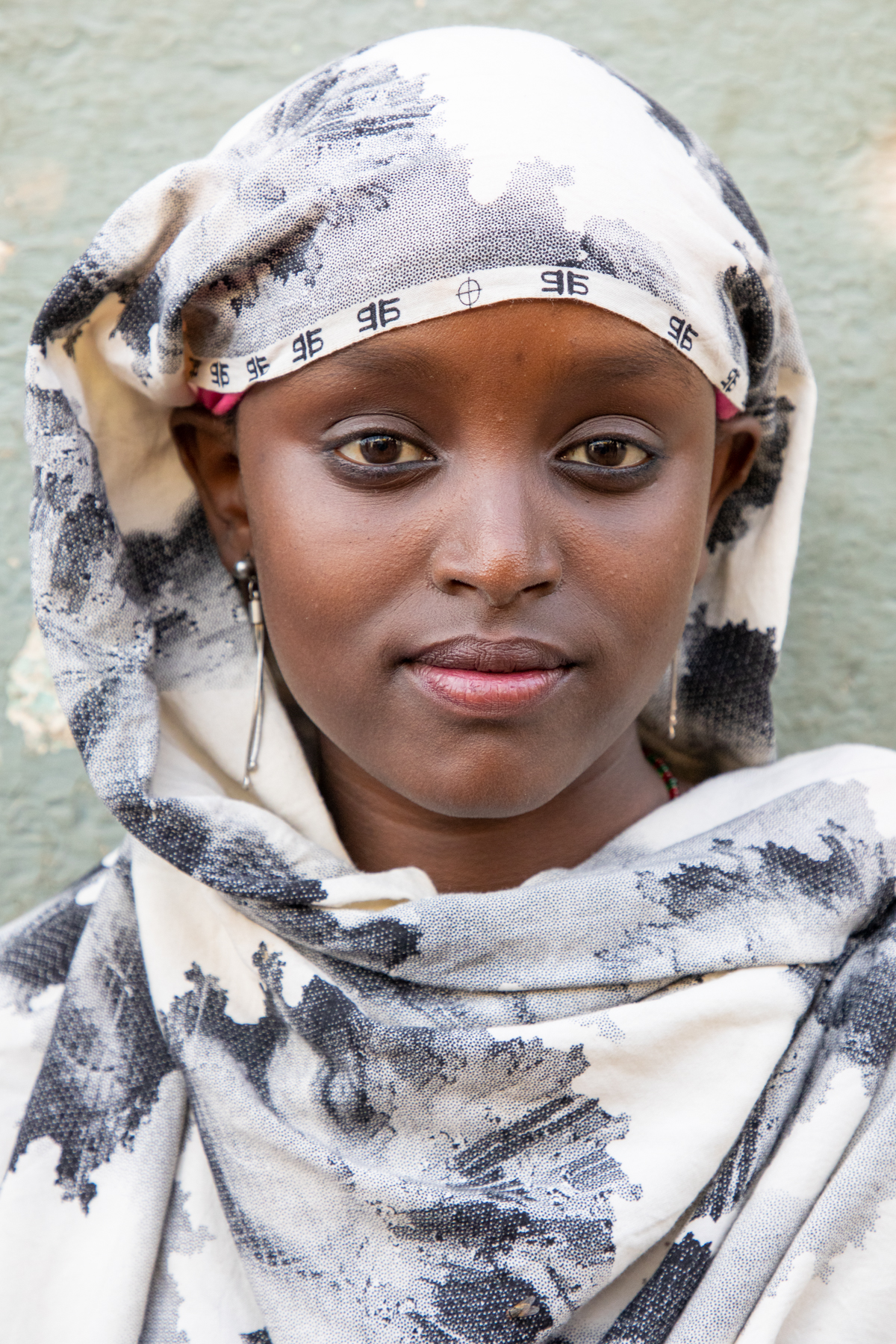 Hyena Men of Harar - Ethiopia - Wild Images Photo Tours