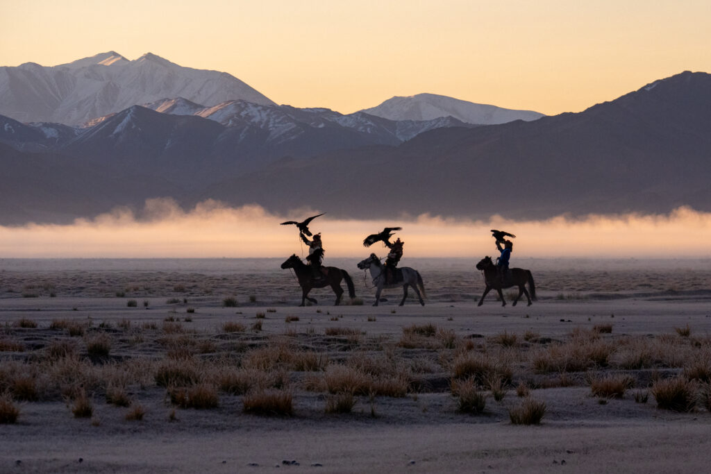 Early morning eagle training in the mist (image by Inger Vandyke)